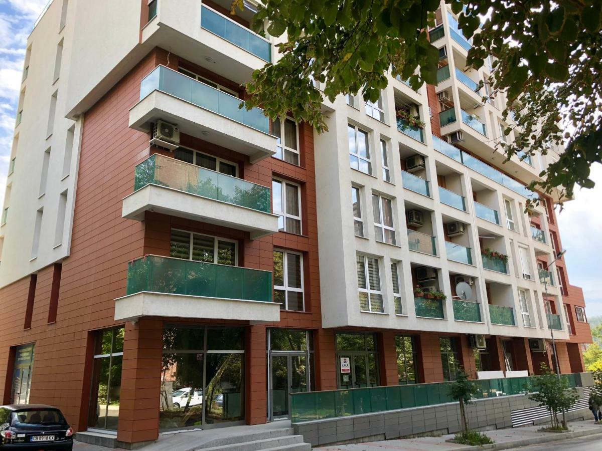 Astoria Apartment Veliko Tarnovo Exterior photo